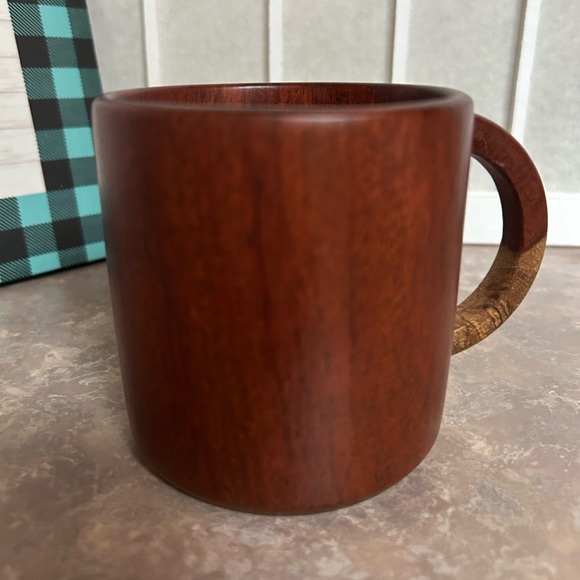 Toucan Costa Rican Hand Painted Wooden Mug - Picture 3 of 8